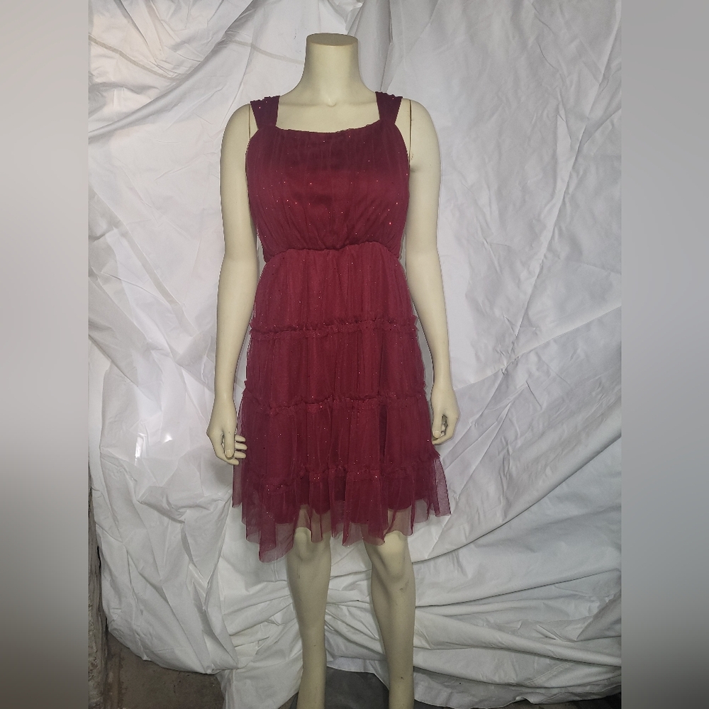 Elegant Burgundy Girls Sleeveless Dress With Sparkles